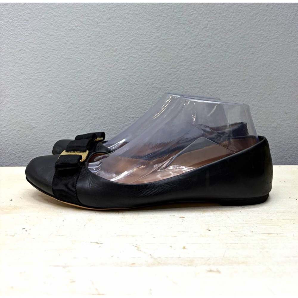 Salvatore Ferragamo Black Leather Ballet Flats Size 8